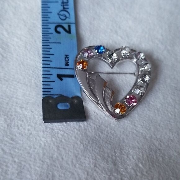Catamore Heart Brooch 1/20th gold filled - Picture 9 of 9